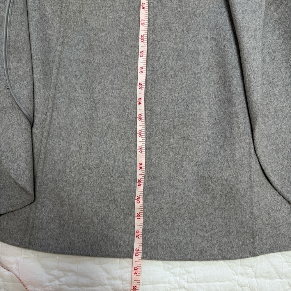 Tahari Women’s Marla Wool Caped Gray Coat Size Small - Picture 11 of 16